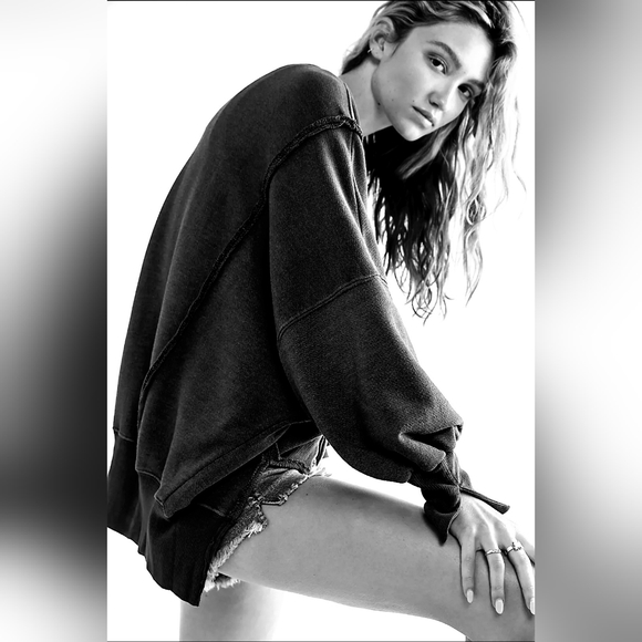 FREE PEOPLE CAMDEN Sweatshirt in Washed Black XS nwot - Picture 2 of 8
